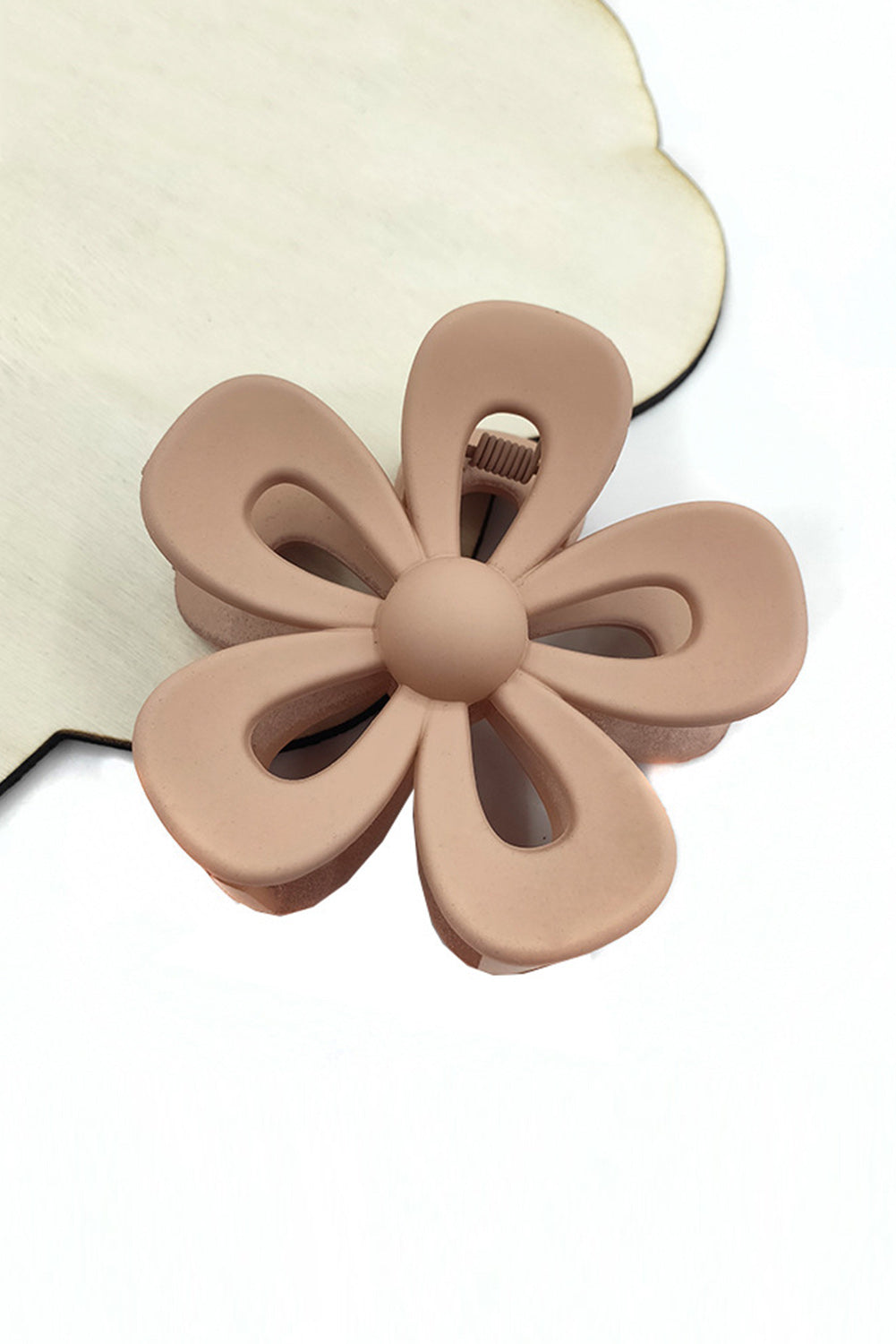 Light Pink Sweet Hollowed Flower Shape Claw Clip